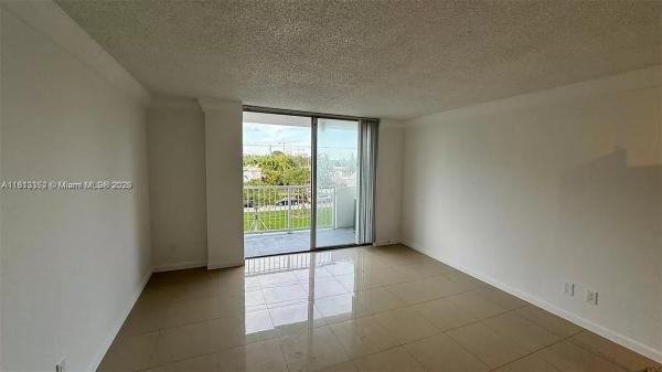 Keystone Towers, 2020 NE 135th St #208, North Miami, Florida 33181, image 1