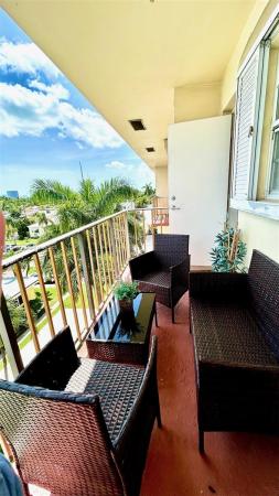 Hollywood, Florida 33020, image 1