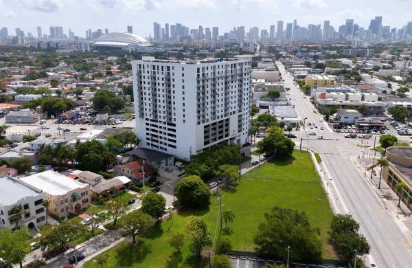 Altos De Miami, 1 Glen Royal Pkwy #1213, Miami, Florida 33125, image 3