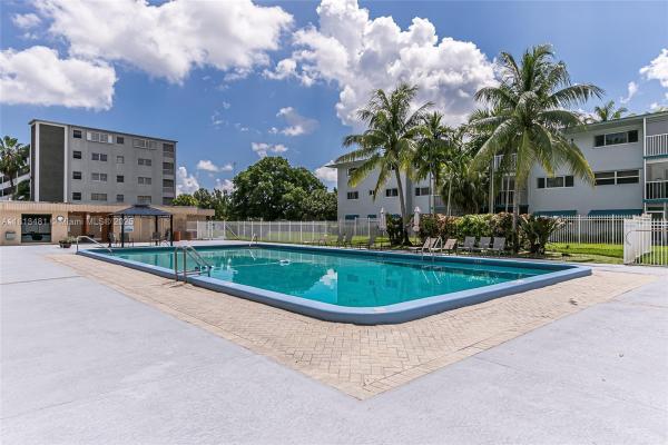 1000 Hillcrest Ct #212, Hollywood, Florida 33021, image 1