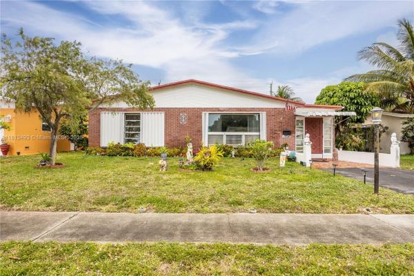 Hollywood Hills, 1706 N 45th Ave, Hollywood, Florida 33021, image 1