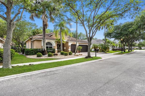 Jasmine Island North, 1326 Ginger Cir, Weston, Florida 33326, image 2