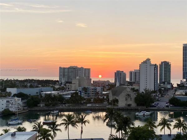 Stanton House, 6900 Bay Dr #10D, Miami Beach, Florida 33141, image 2