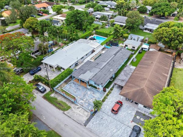 Coral Villas, 6332 SW 28th St, Coral Terrace, Florida 33155, image 2