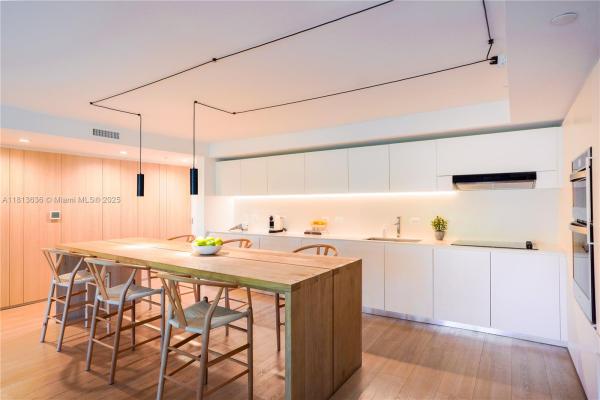 Quarzo Bal Harbour, 291 Bal Bay Dr #103, Bal Harbour, Florida 33154, image 1