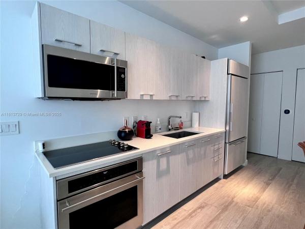 Brickell Heights West, 55 SW 9th St #4109, Miami, Florida 33130, image 1