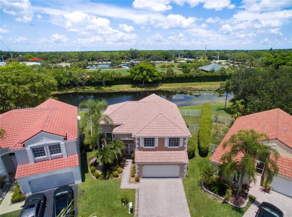Bermuda Springs, 210 Somerset Way, Weston, Florida 33326, image 1