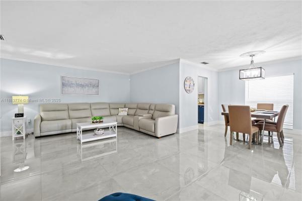 Bel Aire, 19660 Bel Aire Dr, Cutler Bay, Florida 33157, image 3
