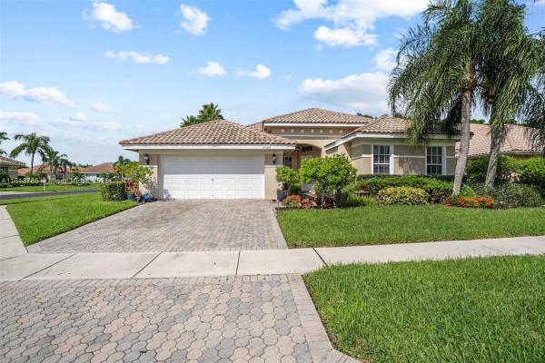 Sandhurst At Jog Estates, 6569 Jog Estates Ln, Boynton Beach, Florida 33437, image 1