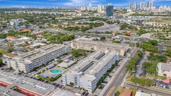 Gulfstream Garden, 329 SE 3rd St #103R, Hallandale Beach, Florida 33009, image 1
