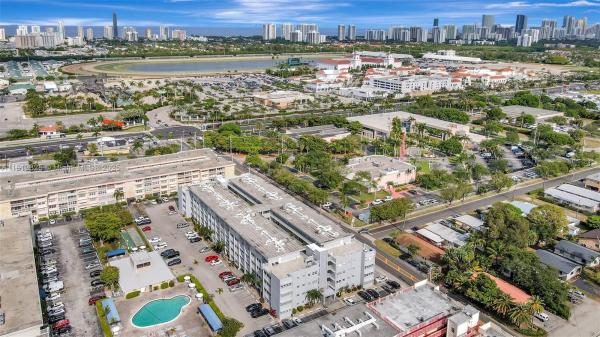 Gulfstream Garden, 329 SE 3rd St #103R, Hallandale Beach, Florida 33009, image 2