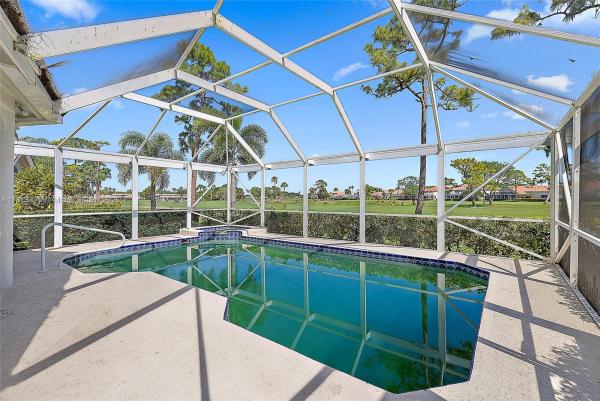 Eagleton Lakes, 149 Eagleton Ct, Palm Beach Gardens, Florida 33418, image 3
