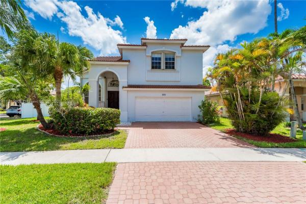 Chapel Lake Estates, 1020 NW 184th Ter, Pembroke Pines, Florida 33029, image 2