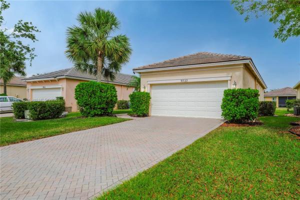 Heritage Oaks At Tradition, 9722 SW Glenbrook Dr, Port St. Lucie, Florida 34987, image 1