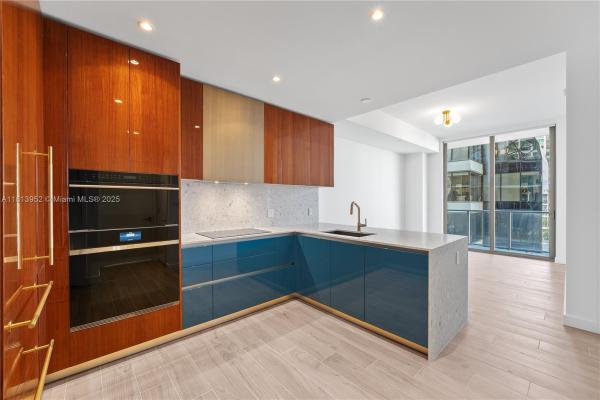 2678 Tigertail Ave #909, Miami, Florida 33133, image 1