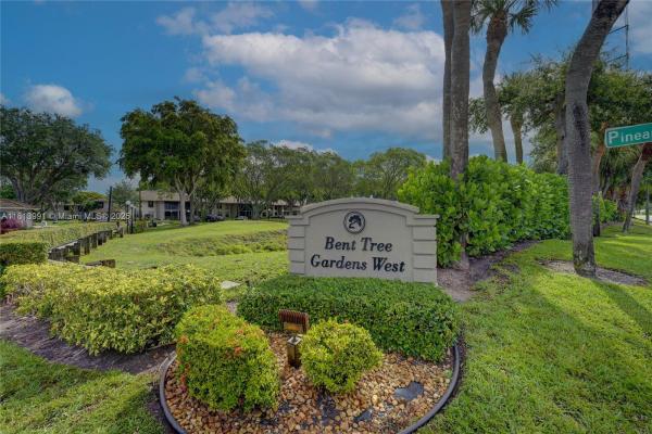 Bent Tree Gardens West, 9965 Pineapple Tree Dr #203, Boynton Beach, Florida 33436, image 2