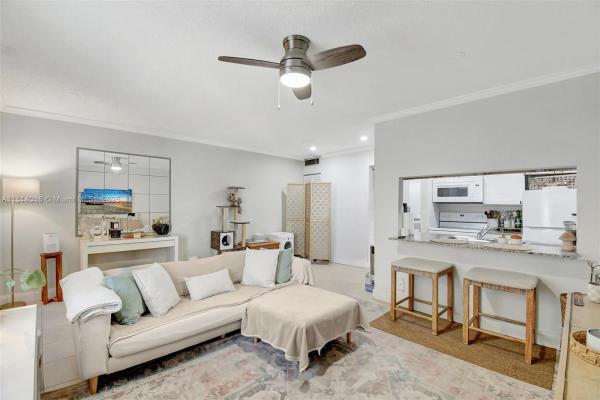 Wisteria Court, 1470 N Dixie Hwy #31, Fort Lauderdale, Florida 33304, image 1