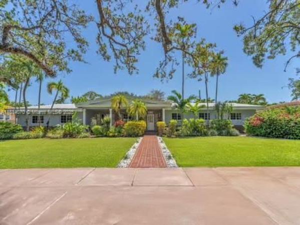 Granada, 915 Country Club Prado, Coral Gables, Florida 33134, image 3