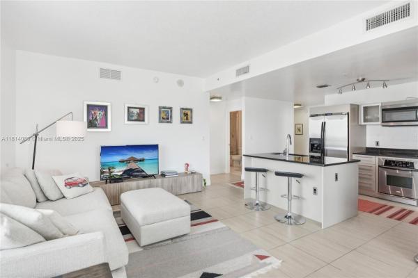 Quantum On The Bay, 1900 N Bayshore Dr #1511, Miami, Florida 33132, image 1