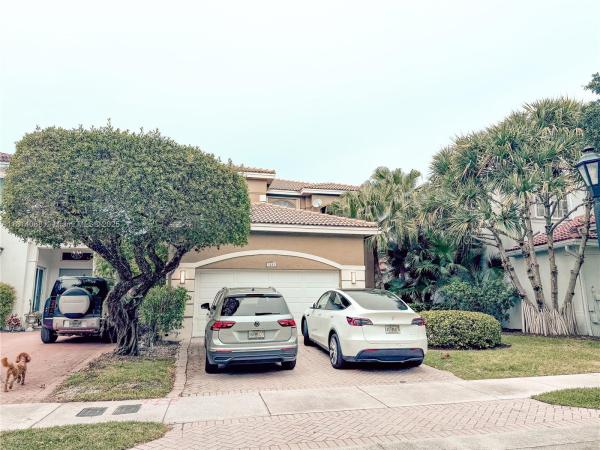 1621 Diplomat Dr, Unincorporated Dade County, Florida 33179, image 1