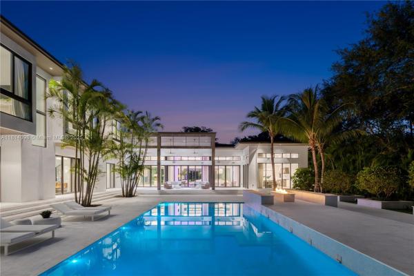 North Pinecrest, 9505 SW 63rd Ct, Pinecrest, Florida 33156, image 2