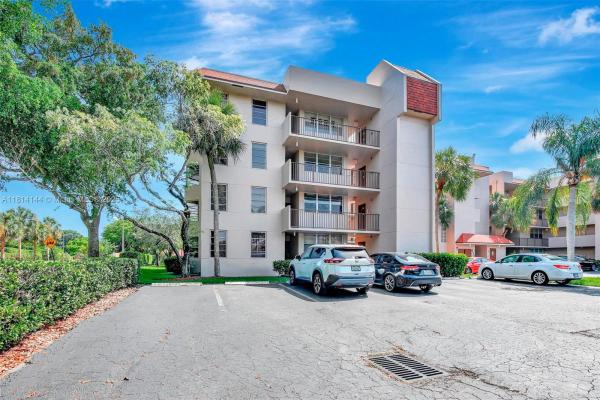 Sabal Palm Of Pine Island Ridge, 9510 Seagrape Dr #101, Davie, Florida 33324, image 1