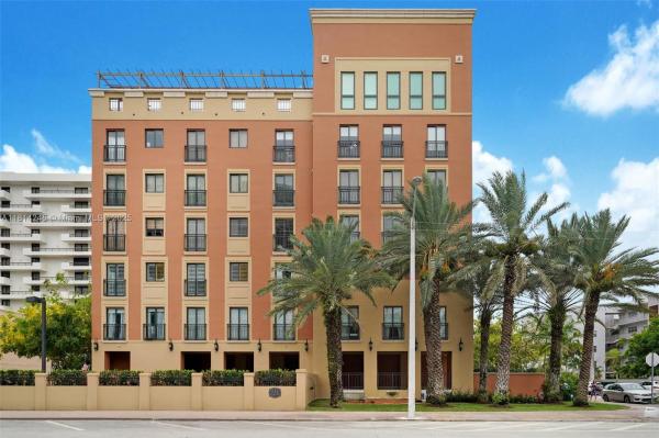 The Merrick At Biltmore Village, 711 Biltmore Way #402, Coral Gables, Florida 33134, image 3