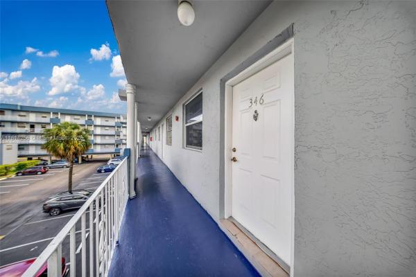 El Sol, 1655 W 44th Pl #346, Hialeah, Florida 33012, image 3