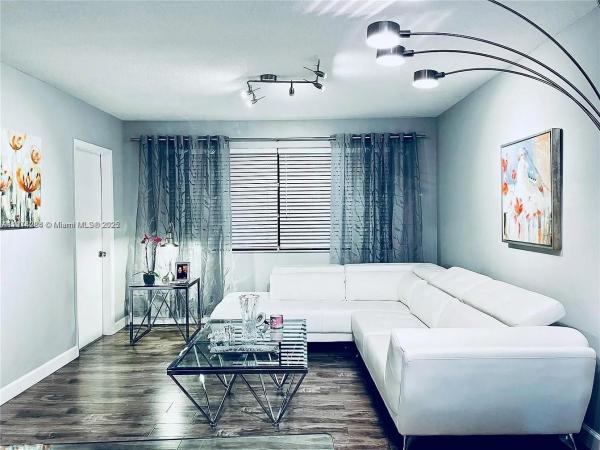 Sheridan Lakes, 2300 Park Ln #201, Hollywood, Florida 33021, image 1