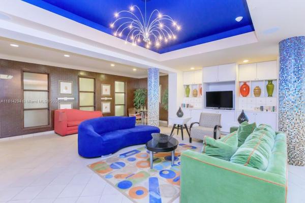 Valencia, 6001 SW 70th St #252, South Miami, Florida 33143, image 1