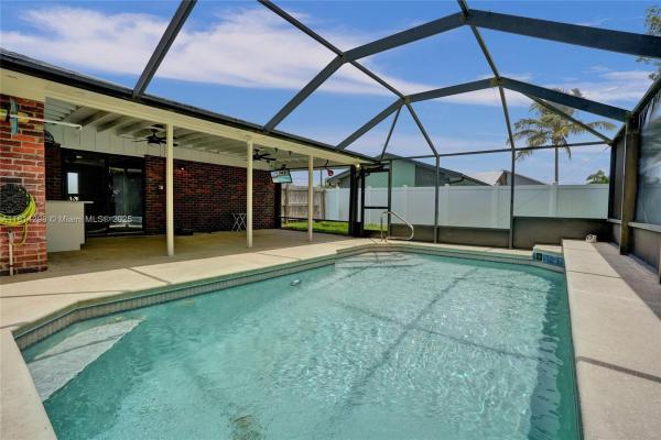 Sandpiper Bay, 2398 SE Bordeaux Ct, Port St. Lucie, Florida 34952, image 3