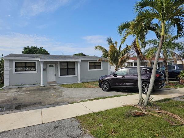 Hollywood Park, 2431 Liberty St, Hollywood, Florida 33020, image 1