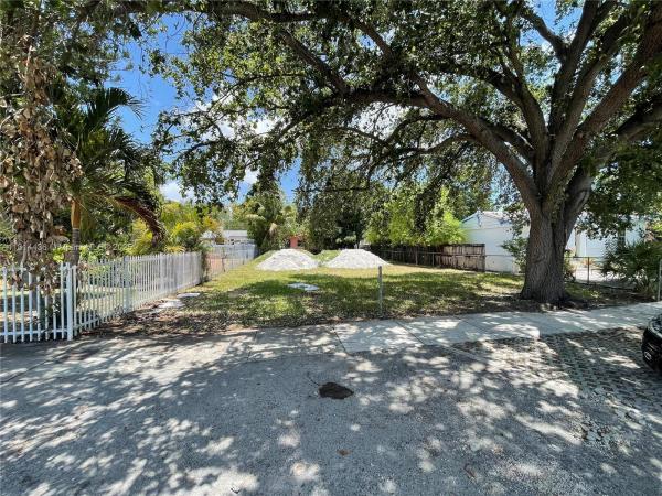 North Miami Estates, 1329 NW 38th St, Miami, Florida 33142, image 2