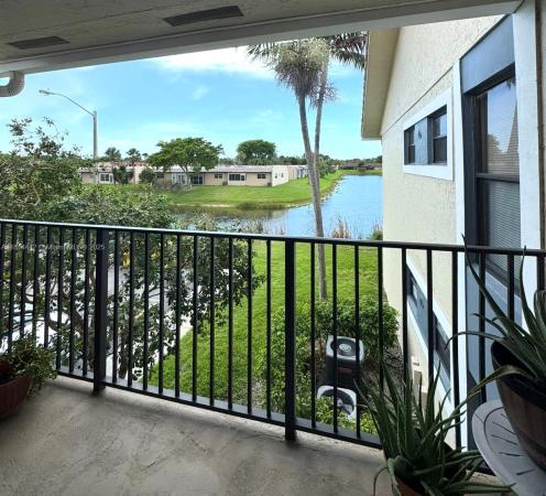Palm Beach Grande, 1484 Lake Crystal Dr #E, West Palm Beach, Florida 33411, image 1