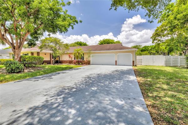14630 SW 147th Ct, Miami, Florida 33196, image 1