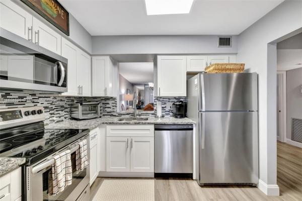Palm Lakes, 7301 NW 1st St #204, Margate, Florida 33063, image 3