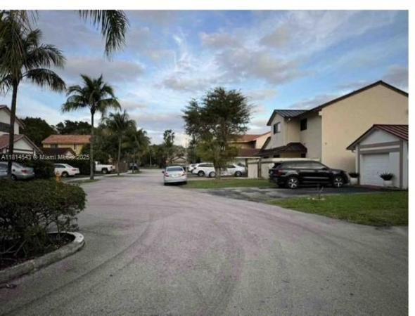Haciendas At The Hammocks, 15168 SW 95th Ln, The Hammocks, Florida 33196, image 3
