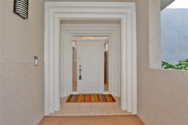 Botanica At Key Colony, 101 Crandon Blvd #480, Key Biscayne, Florida 33149, image 2