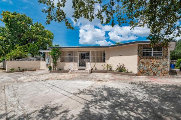 2306 NW 102nd St, Miami, Florida 33147, image 1
