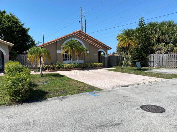 7601 NW 166th Ter, Hialeah, Florida 33015, image 1