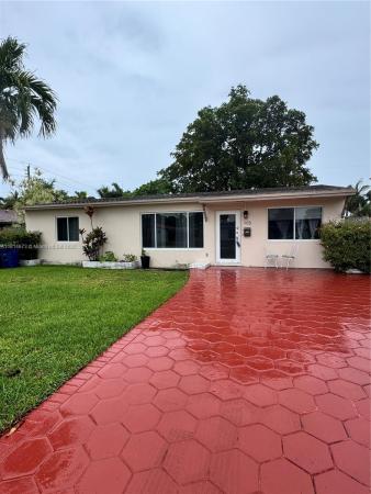 Gulfstream Estates, 918 NE 6th St, Hallandale Beach, Florida 33009, image 1