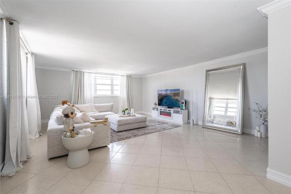 Telstar, 1811 Jefferson St #710, Hollywood, Florida 33020, image 1