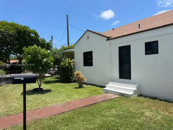 Caples, 2160 NW 30th St, Miami, Florida 33142, image 1