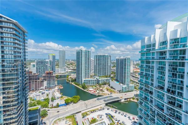 500 Brickell West, 55 SE 6th St #4100, Miami, Florida 33131, image 1