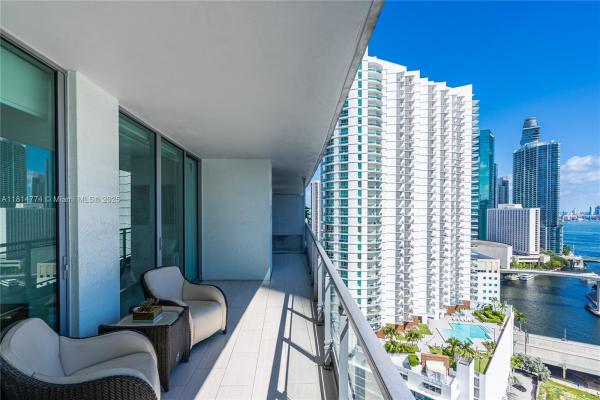 The Ivy At Riverfront, 90 SW 3rd St #2513, Miami, Florida 33130, image 1