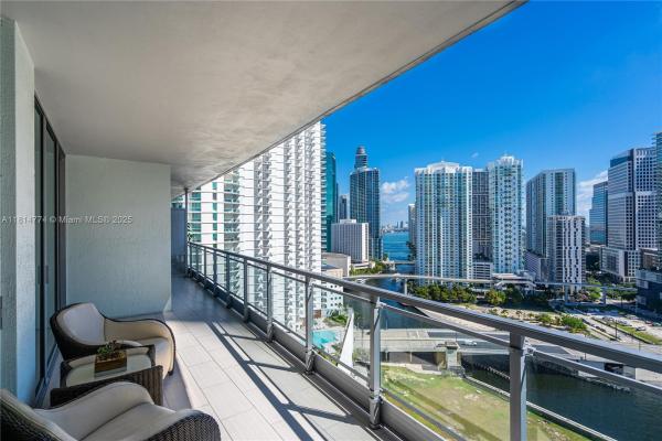 The Ivy At Riverfront, 90 SW 3rd St #2513, Miami, Florida 33130, image 2