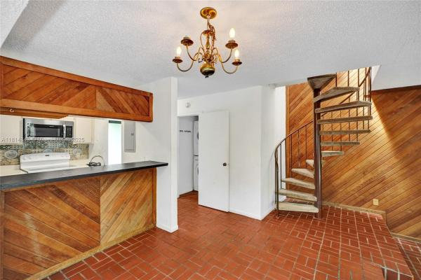 2591 Trapp Ave #4, Miami, Florida 33133, image 3