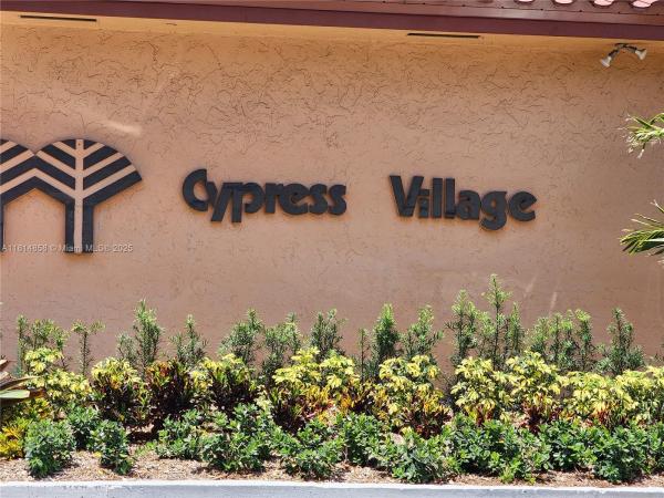 Cypress Village, 7101 Miami Lakes Dr #Q14, Miami Lakes, Florida 33014, image 1