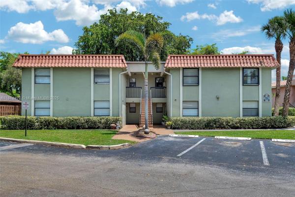 9808 Hammocks Blvd #102-23, Miami, Florida 33196, image 1