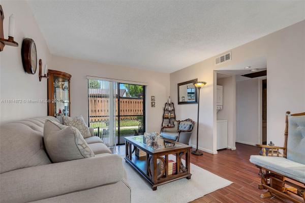 Banyan Tree, 9808 Hammocks Blvd #102-23, The Hammocks, Florida 33196, image 2